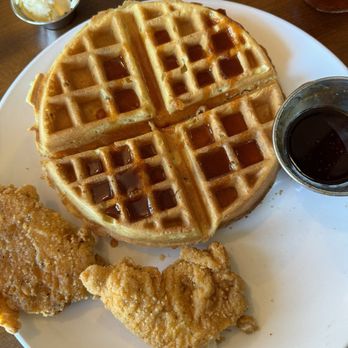 Cafe Le Creme - Pancakes Near Me - Cudahy, Wisconsin