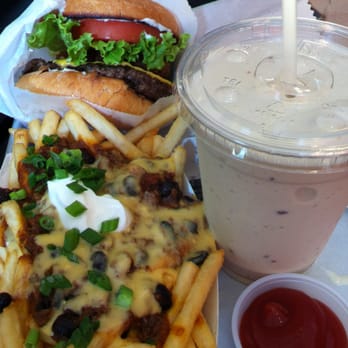 TrueBurger - true deluxe burger, bacon maple milkshake, chili cheese fries - Burgers Near Me - Oakland, California TrueBurger - true deluxe burger, bacon maple milkshake, chili cheese fries - Burgers Near Me - Oakland, California