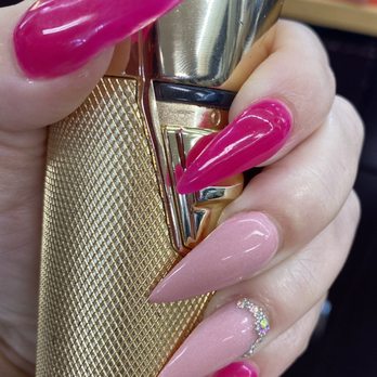 Nails With Finesse - Nail Salons Near Me - Tampa, Florida