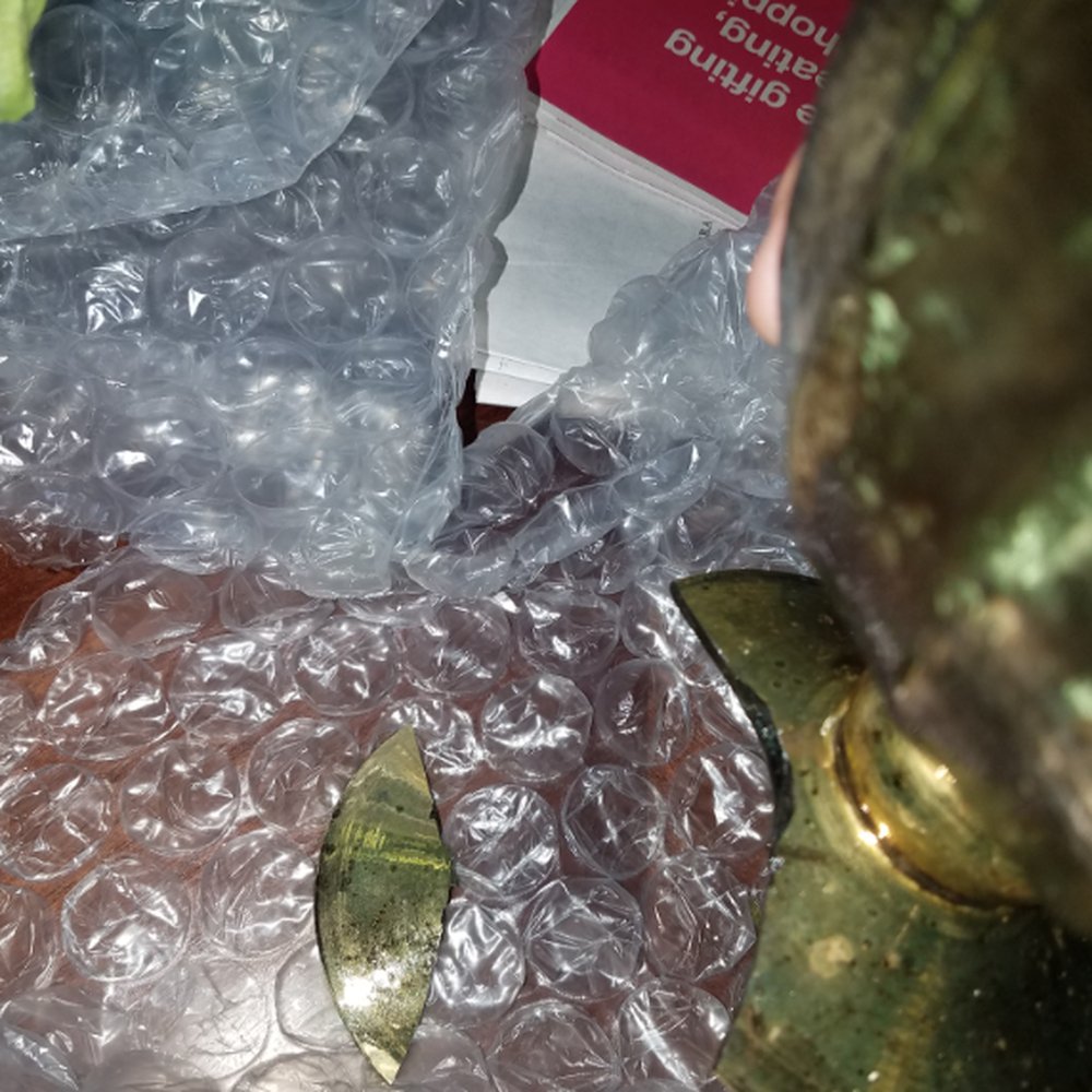 It being broken is not the problem. But The Faux Bouquet's lack of effort and accuracy lead to a debacle I never thought I would experience It being broken is not the problem. But The Faux Bouquet's lack of effort and accuracy lead to a debacle I never thought I would experience