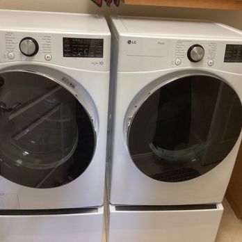 Idler's Home - Installed washer/dryer with pedestals - Appliances Near Me - San Luis Obispo, California