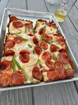Wrecktangle Pizza by null