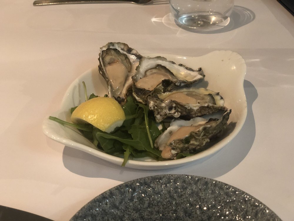 THE POINT RESTAURANT Soldiers Point Marina Sunset Blvd, Soldiers