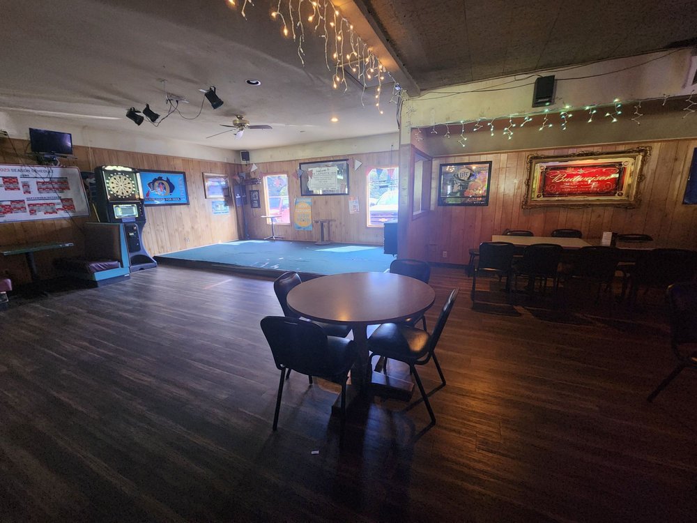 LAPORTE INN Updated August 2024 2092 Grafton Rd, Elyria, Ohio