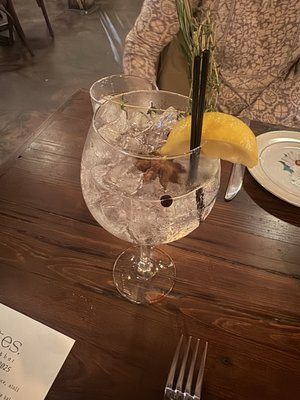 Plates Restaurant & Bar by null