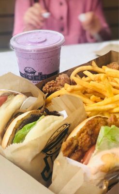 Joe's Burgers by null