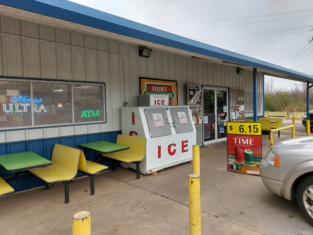 WILDCAT CORNER Updated September 2024 34001 Hardesty Rd, Shawnee