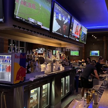 Topgolf - The bar - New American Near Me - Naperville, Illinois