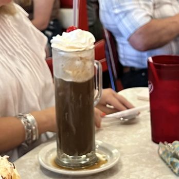 Mel's Hard Luck Diner - Root beer float - Diners Near Me - Branson, Missouri Mel's Hard Luck Diner - Root beer float - Diners Near Me - Branson, Missouri