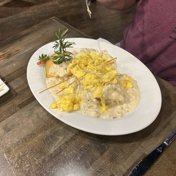 Hash House A Go Go - Biscuits and sausage gravy - New American Near Me - Orlando, Florida Hash House A Go Go - Biscuits and sausage gravy - New American Near Me - Orlando, Florida