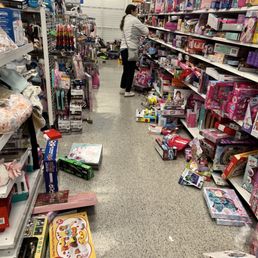 All the toys just thrown around on the floor, very overwhelming. All the toys just thrown around on the floor, very overwhelming.