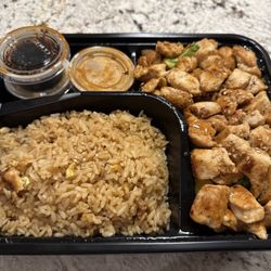 Boxo Hibachi - Hibachi Chicken and fried rice