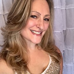 Joseph Taylor Salon & Spa - Look at the cut and color Barbara gave me!!! She's amazing! Highly recommended! Perfect balance of highlights and lowlights. Cash only salon