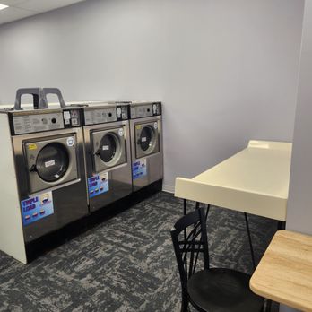 The Wash Zone - Laundromat Near Me - Naugatuck, Connecticut The Wash Zone - Laundromat Near Me - Naugatuck, Connecticut