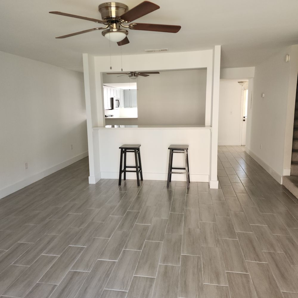 In A Snap Flooring Services Floor Removal - Tile floors - Flooring Near Me