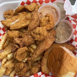 Cajun Surf & Turf Basket