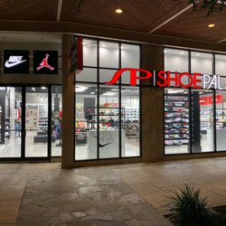 Shoe Palace - Shoe Palace