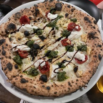 Double Zero Pie & Pub - Pizza Near Me - Las Vegas, Nevada