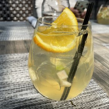 Mojave - Peach sangria - Latin American Near Me - Sandy Springs, Georgia