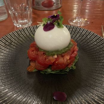 LeccaBaffi - But rats with tomatoes and pesto! Amazing!!! - Pizza Near Me - Barcelona, B LeccaBaffi - But rats with tomatoes and pesto! Amazing!!! - Pizza Near Me - Barcelona, B