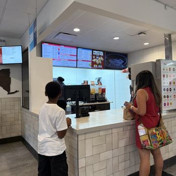 Wendy's - Fast Food Near Me - Brooklyn, New York Wendy's - Fast Food Near Me - Brooklyn, New York