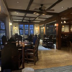 Lord Fletcher's Old Lake Lodge - Seatings from my view