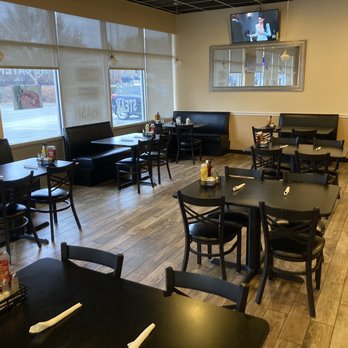 Smyrna Cafe - a view of the dining area - Burgers Near Me - Smyrna, Tennessee