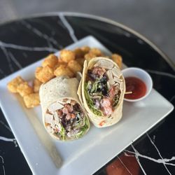 Georgie's Alibi Monkey Bar - Chicken wrap