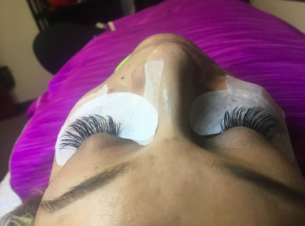 Bella Rose Lash  Beauty Spa Logo