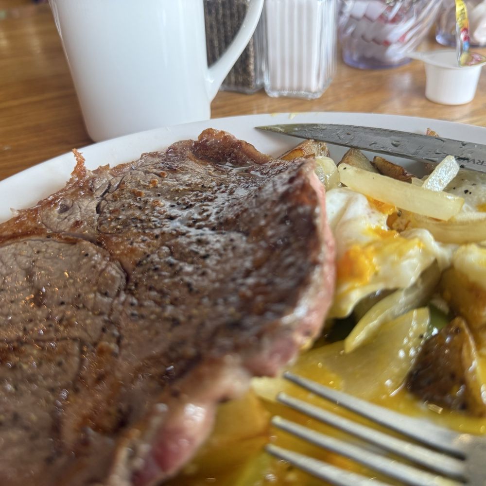 Camila's Breakfast Cafe - Breakfast & Brunch Near Me - Forest Grove, Oregon Camila's Breakfast Cafe - Breakfast & Brunch Near Me - Forest Grove, Oregon