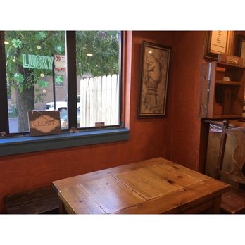 Cherubs - Indoor decor, setting - Coffee & Tea Near Me - Chicago, Illinois