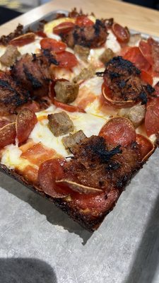 Wrecktangle Pizza by null