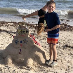 Island Tales Private Walking Tours - 2023 Sandman building competition! Such a fun holiday tradition!