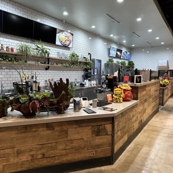 Fusion Corner - Interior - Asian Fusion Near Me - Stanton, California