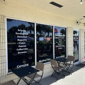 L’atelier Des Pains - Bakeries Near Me - Delray Beach, Florida