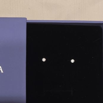 Kirakira Piercing - Bought extra earrings in case I want to change it out. Cost around $50 for both - Piercing Near Me - Honolulu, Hawaii