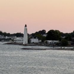 New London Harbor Light