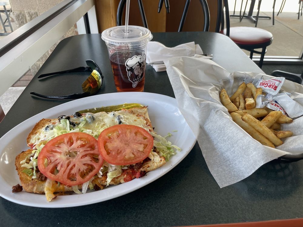 BELLACINO’S PIZZA & GRINDERS Updated October 2024 18 Photos & 38 Reviews 377 West Jackson