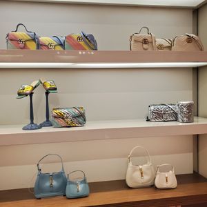 gucci vancouver locations