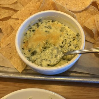 BJ's Restaurant & Brewhouse - Spinach And Artichoke Dip - Pizza Near Me - Mesquite, Texas