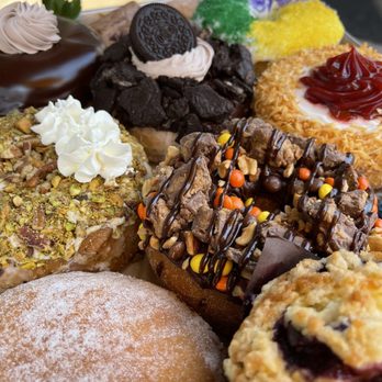 DG Doughnuts - Reese's PB - Bakeries Near Me - Ocoee, Florida DG Doughnuts - Reese's PB - Bakeries Near Me - Ocoee, Florida