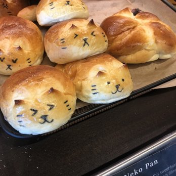Brug Bakery - Kahala - Desserts Near Me - Honolulu, Hawaii Brug Bakery - Kahala - Desserts Near Me - Honolulu, Hawaii