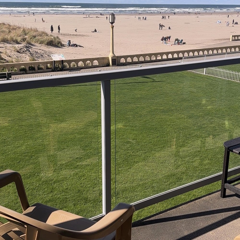Seaside Vacation Homes - Patio from master bedroom - Vacation Rentals Near Me - Seaside, Oregon Seaside Vacation Homes - Patio from master bedroom - Vacation Rentals Near Me - Seaside, Oregon