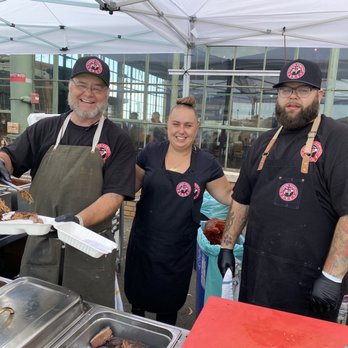 Tommy's BBQ - The team helping make the magic. - Barbeque Near Me - Hercules, California