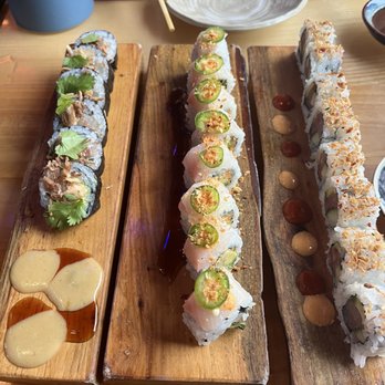 Lucky Robot Restaurant - Sushi Bars Near Me - Austin, Texas Lucky Robot Restaurant - Sushi Bars Near Me - Austin, Texas