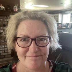 Vintage Rose Salon and Spa - Please don't judge this horrific hair. LOL!