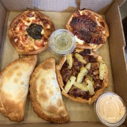 Clockwise from upper left: Caprese, Plum & Bacon, Al Pastor (before sauce), Traditional Beef, Steak & Cheese Clockwise from upper left: Caprese, Plum & Bacon, Al Pastor (before sauce), Traditional Beef, Steak & Cheese