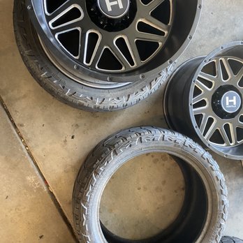 Manny Tire & Welding Shop - Wheel & Rim Repair Near Me - Denver, Colorado Manny Tire & Welding Shop - Wheel & Rim Repair Near Me - Denver, Colorado