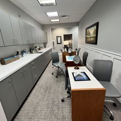 Karns Vision Center - Contact lens station