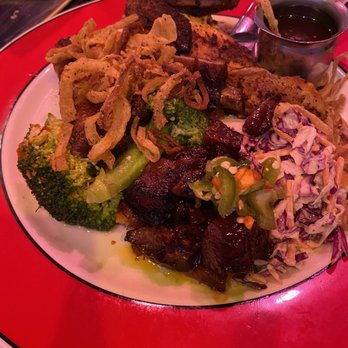 Sharps Roasthouse - BBQ sampler - American Near Me - SeaTac, Washington